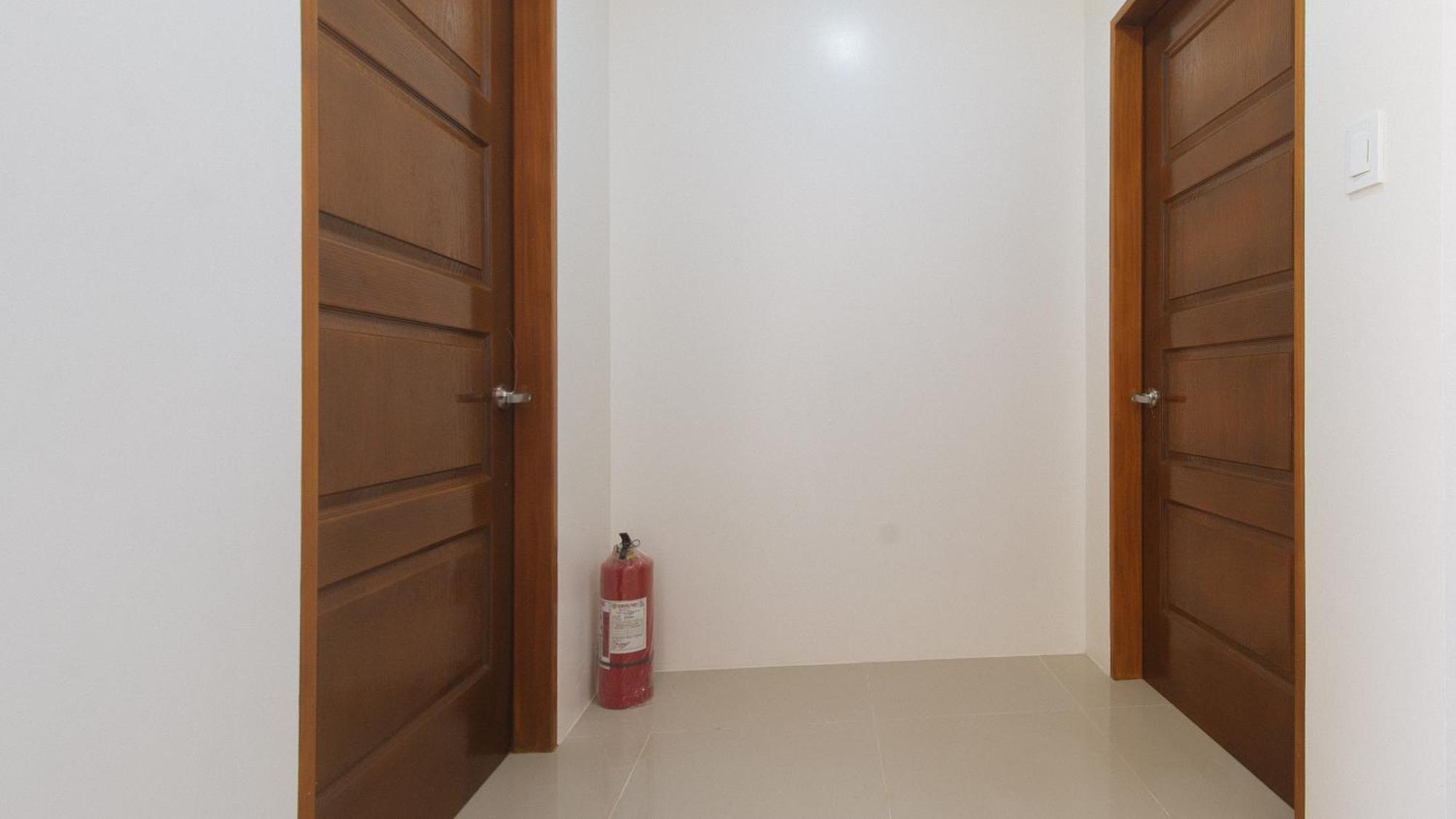 Hotel Reddoorz @ Lm Apartelle Boracay